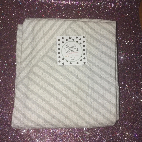 Simply Whimsical Grey & White Tea Towels Set of 2 - Picture 2 of 4